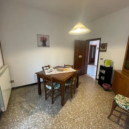 - Toscana Lägenhet Chiesina Uzzanese